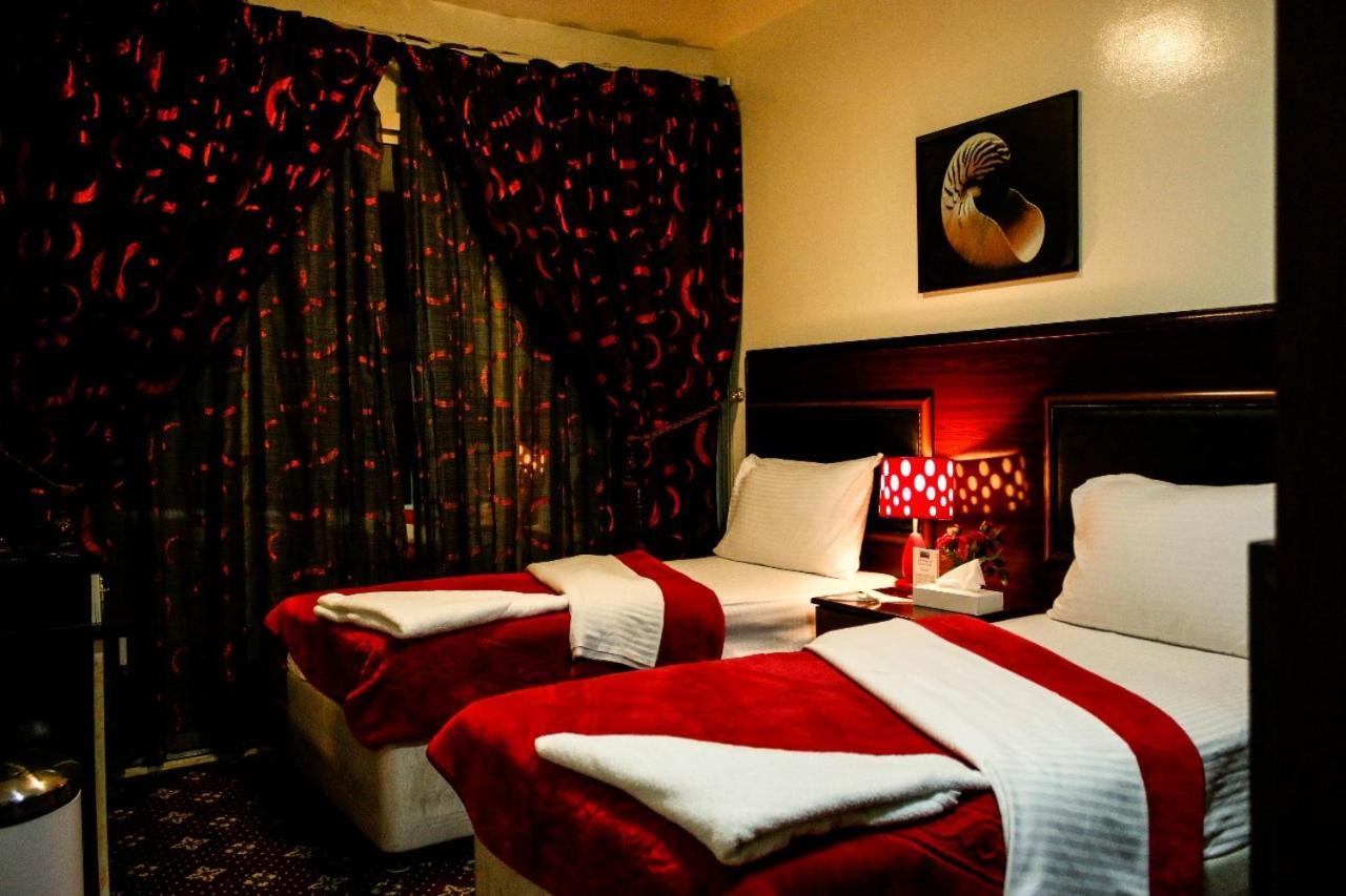 Karoon Hotel Dubai Exterior foto